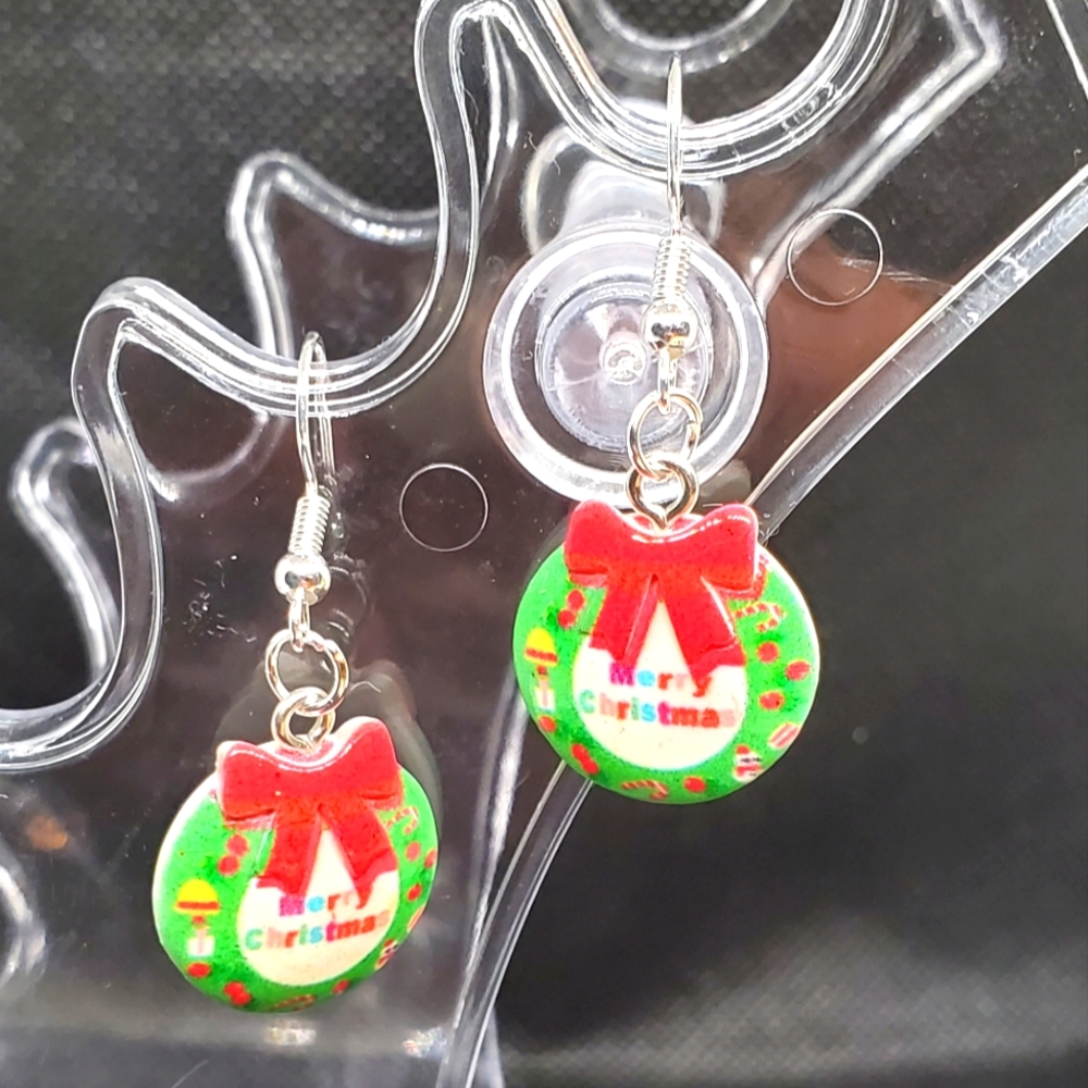 7/$10 Merry Christmas, Christmas Wreath Earrings, New